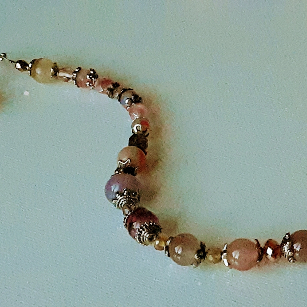 Glass bead bracelet